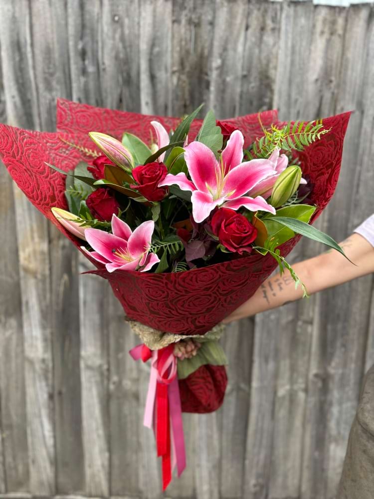 Roses and Lily Bouquet 