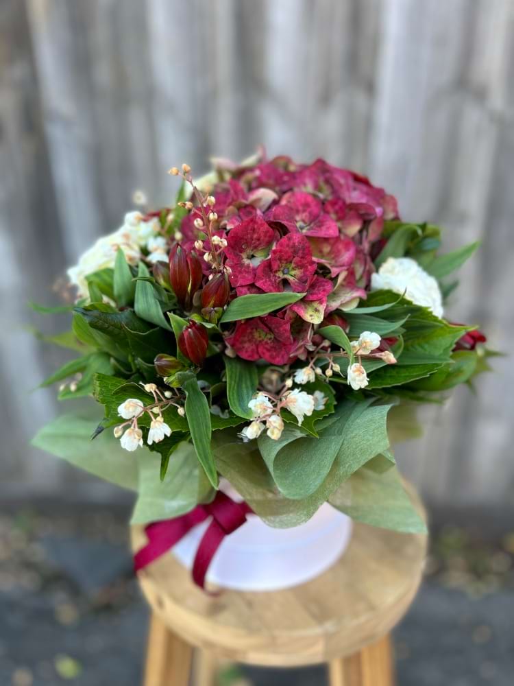 Valentines Day Posy Hat Box
