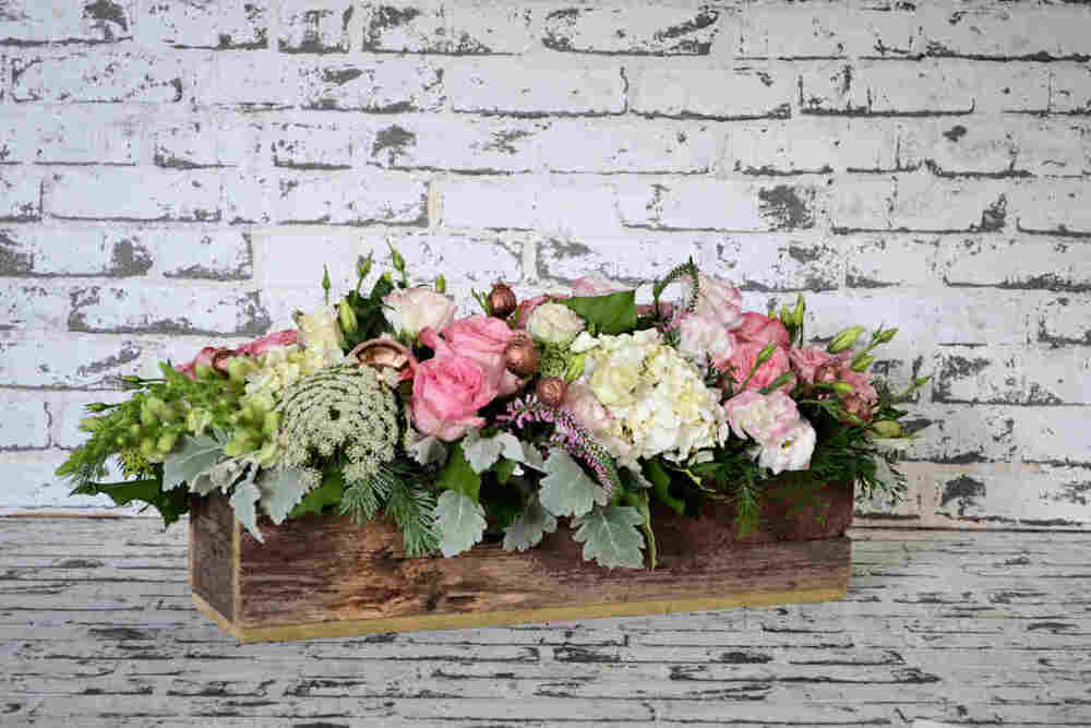Christmas Table Floral Arrangement